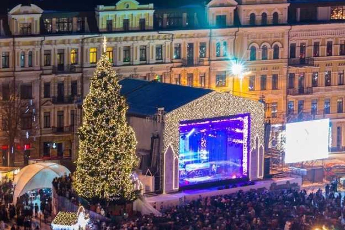 19-го декабря в Киеве торжественно откроют новогоднюю ёлку 19-го декабря в Киеве торжественно откроют новогоднюю ёлку