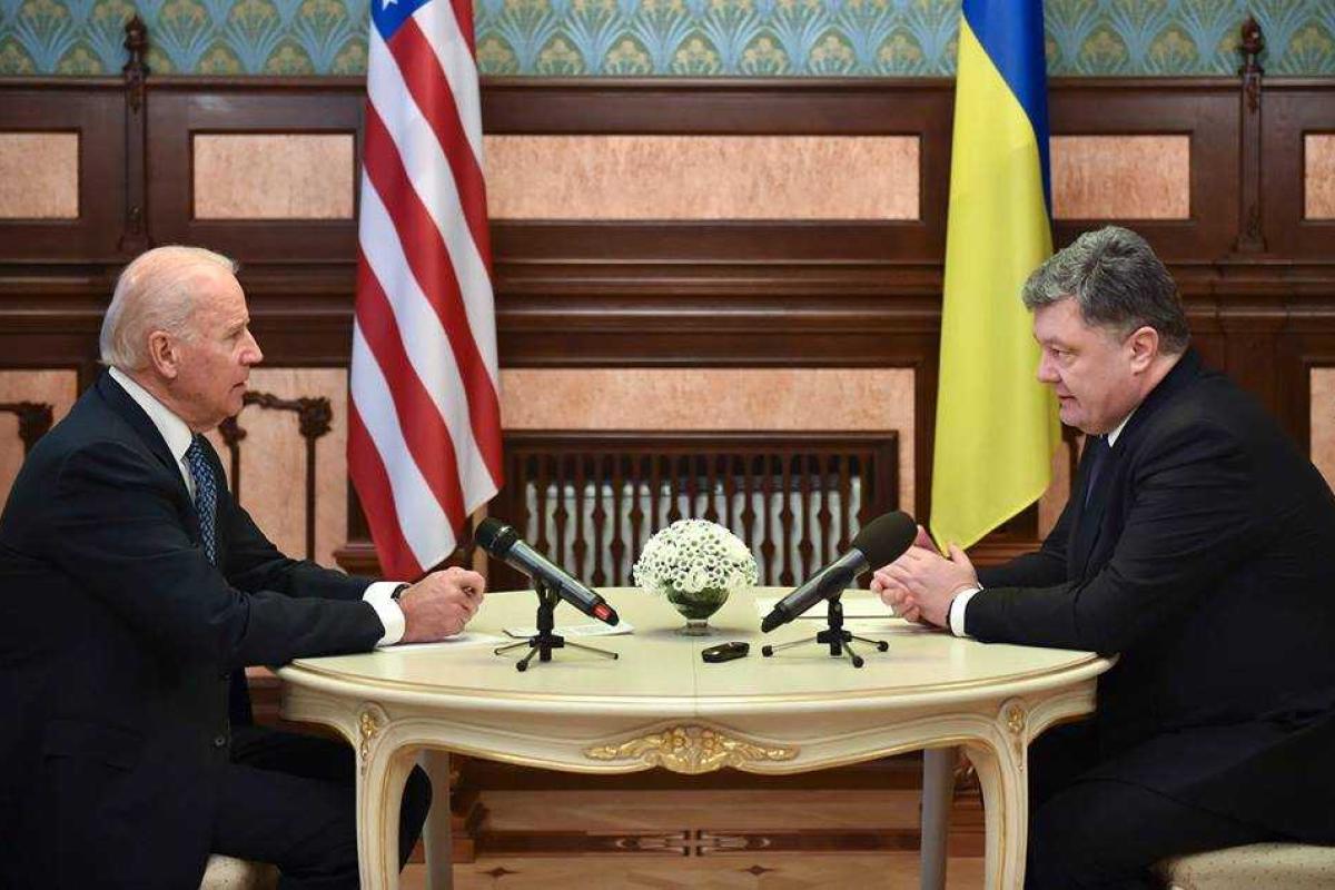 Политолог рассказал о результатах встречи Порошенко и Байдена Политолог рассказал о результатах встречи Порошенко и Байдена