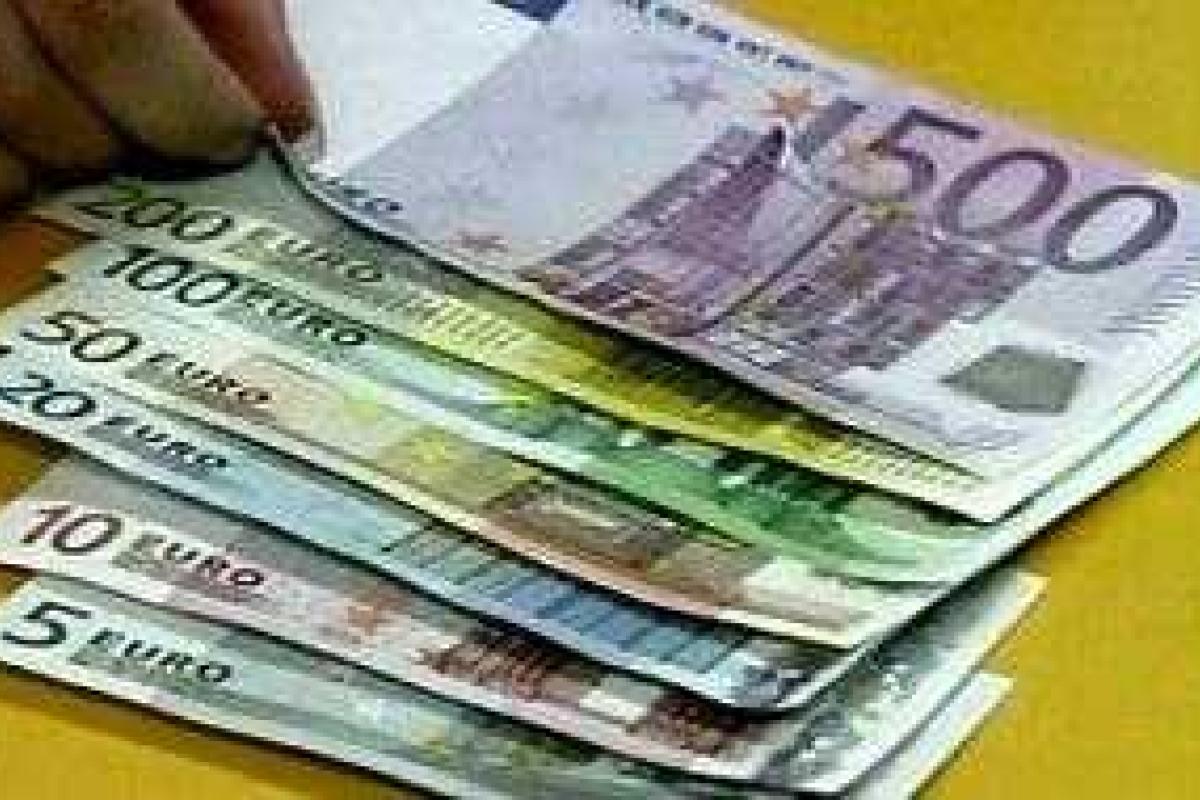 Австриец выловил из Дуная больше 100 тысяч евро Австриец выловил из Дуная больше 100 тысяч евро