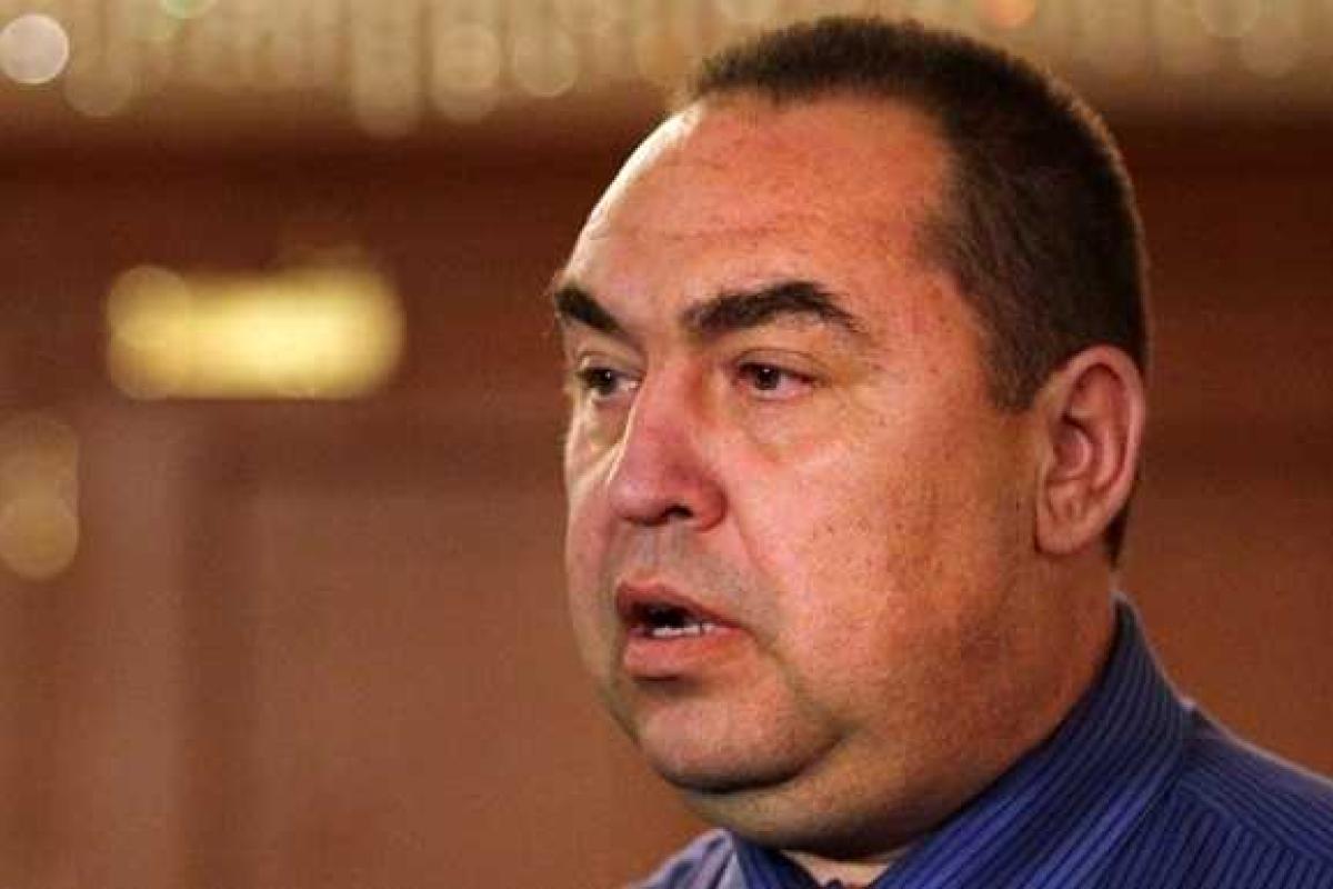 Щедрость не знает границ. Плотницкий обеспечит всех новогодним дождиком Щедрость не знает границ. Плотницкий обеспечит всех новогодним дождиком