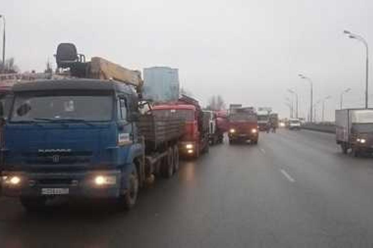 Почти половина москвичей поддерживает акции протеста дальнобойщиков - опрос Почти половина москвичей поддерживает акции протеста дальнобойщиков - опрос