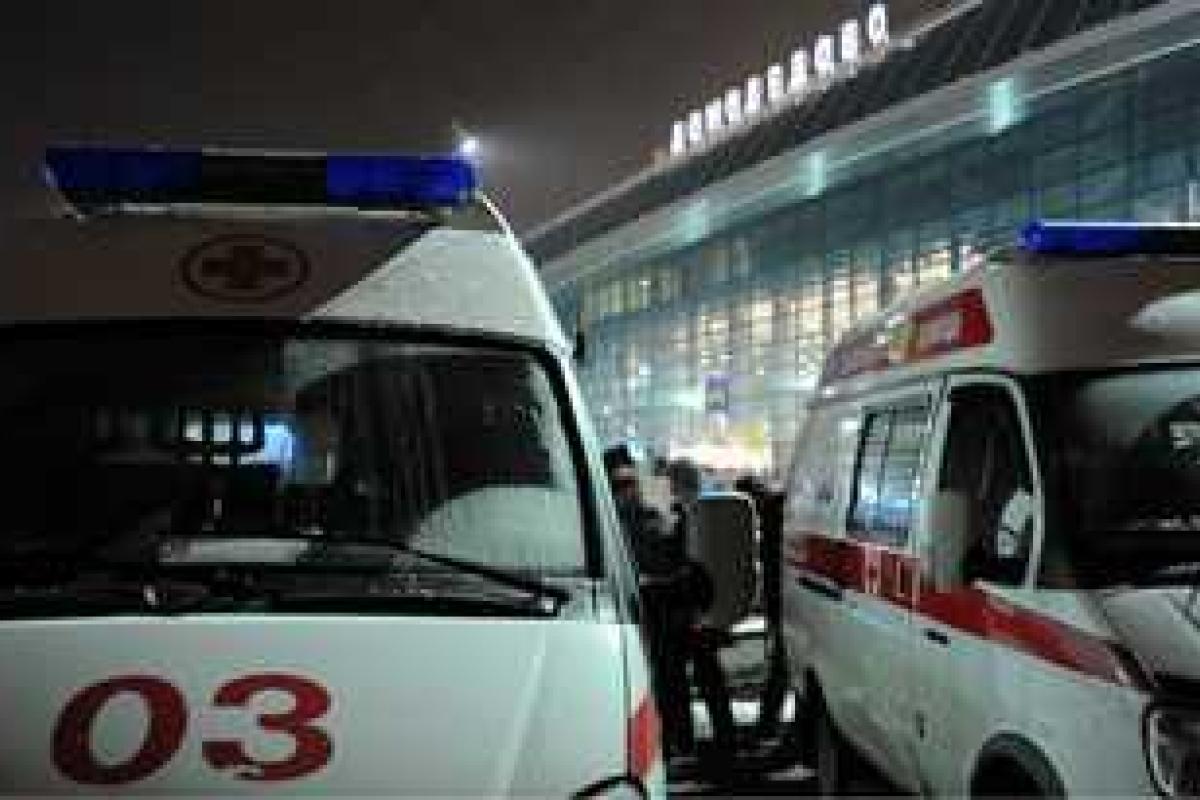 Самолет Нью-Йорк - Мумбаи совершил экстренную посадку в Москве из-за впавшего в кому пассажира Самолет Нью-Йорк - Мумбаи совершил экстренную посадку в Москве из-за впавшего в кому пассажира