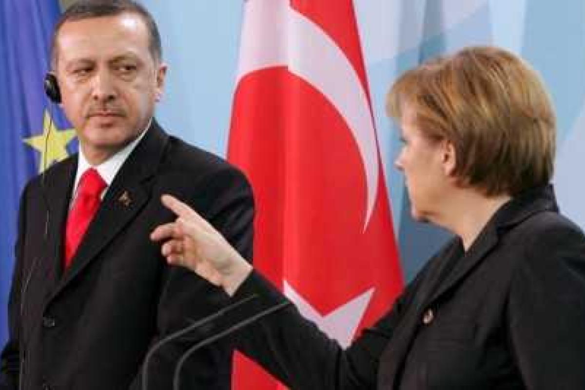 В WikiLeaks раскрыли «правду» об атаке на российский Су-24 по приказу Эрдогана