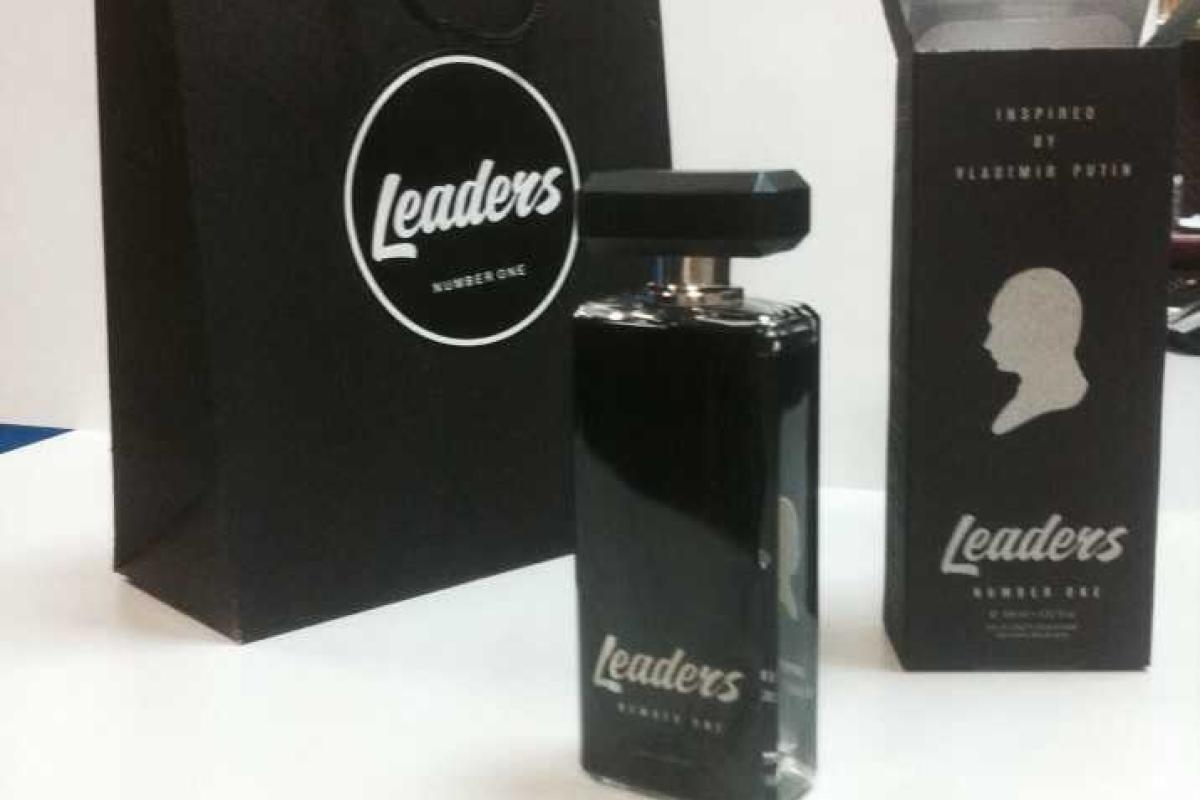 В России выпустили духи с "ароматом" Путина В России выпустили духи с "ароматом" Путина