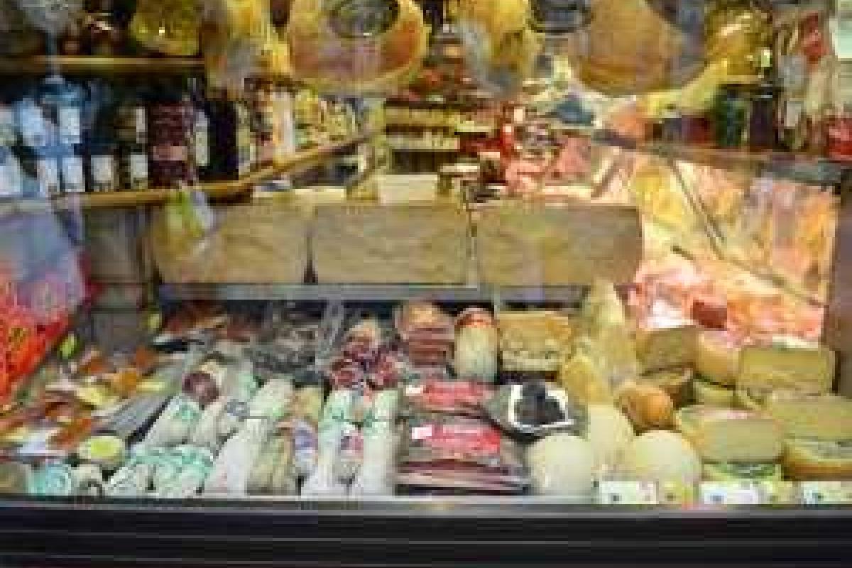 Обнародован полный список российских продуктов, запрещенных в Украине