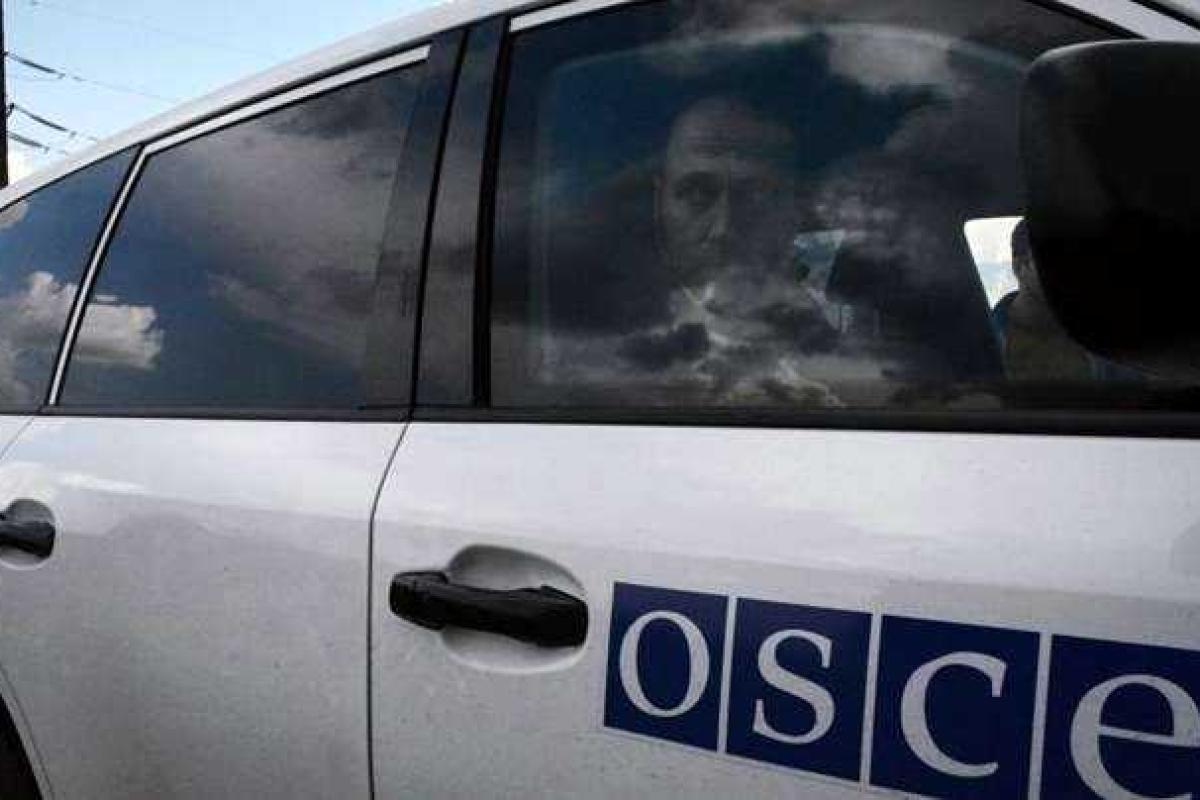 В ОБСЕ подтвердили обстрел наблюдателей миссии в Коминтерново В ОБСЕ подтвердили обстрел наблюдателей миссии в Коминтерново