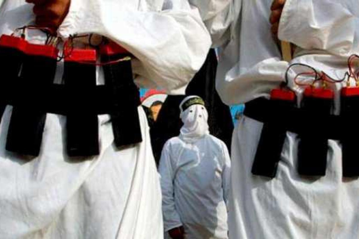 Теракт в центральной Африке: смертники убили себя и еще 30 человек Теракт в центральной Африке: смертники убили себя и еще 30 человек