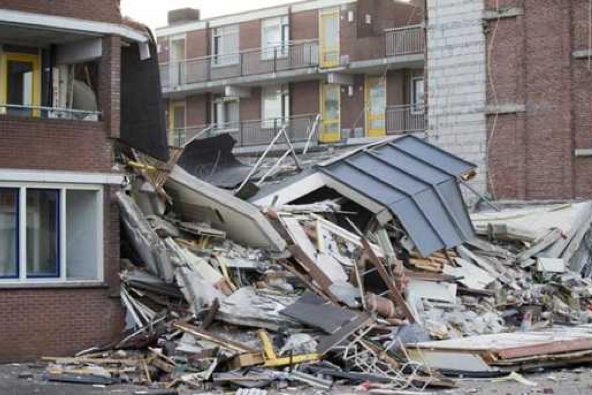 Страшный взрыв в Нидерландах разрушил 4-этажный дом и покалечил людей