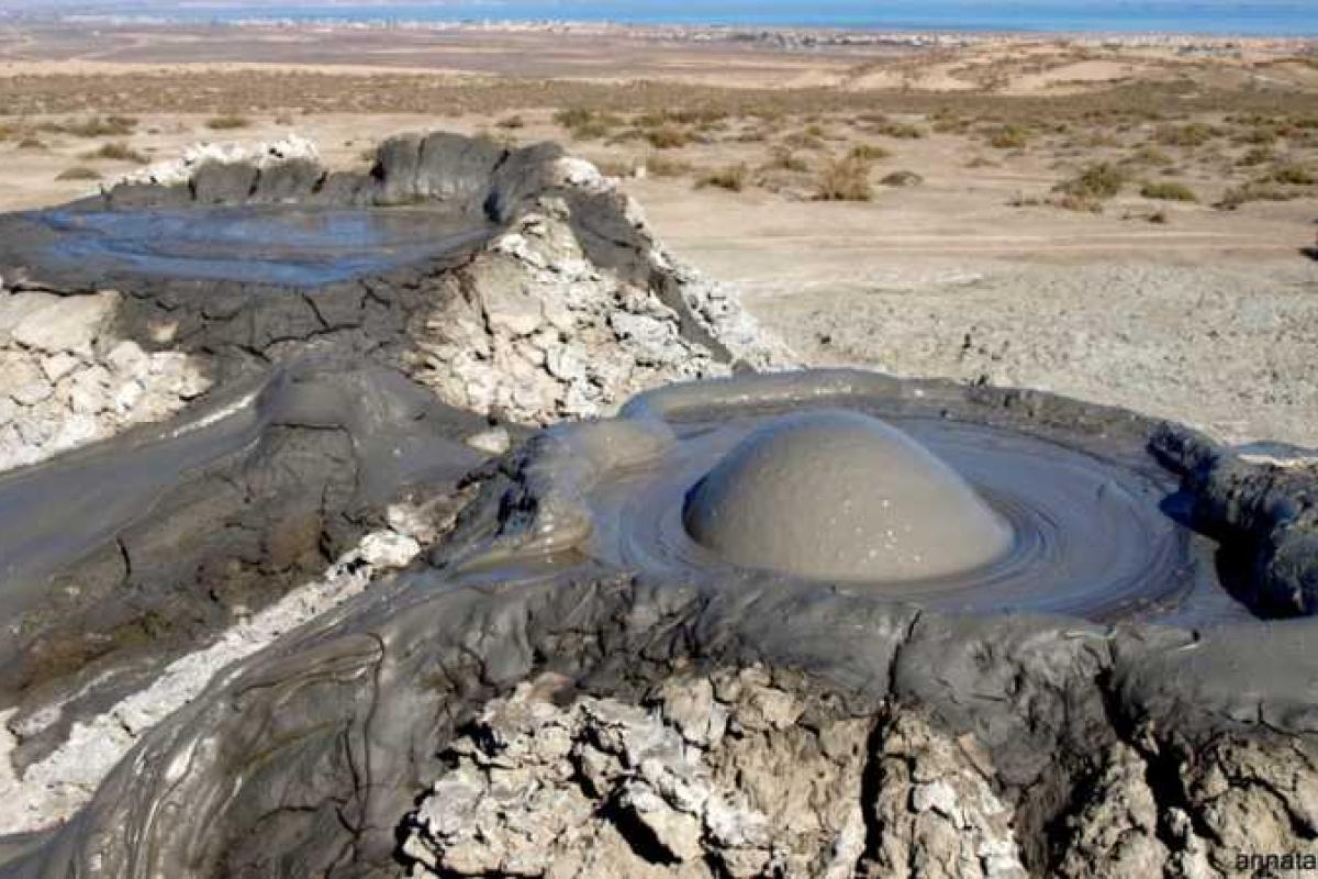 В Крыму произошло извержение грязевого вулкана В Крыму произошло извержение грязевого вулкана