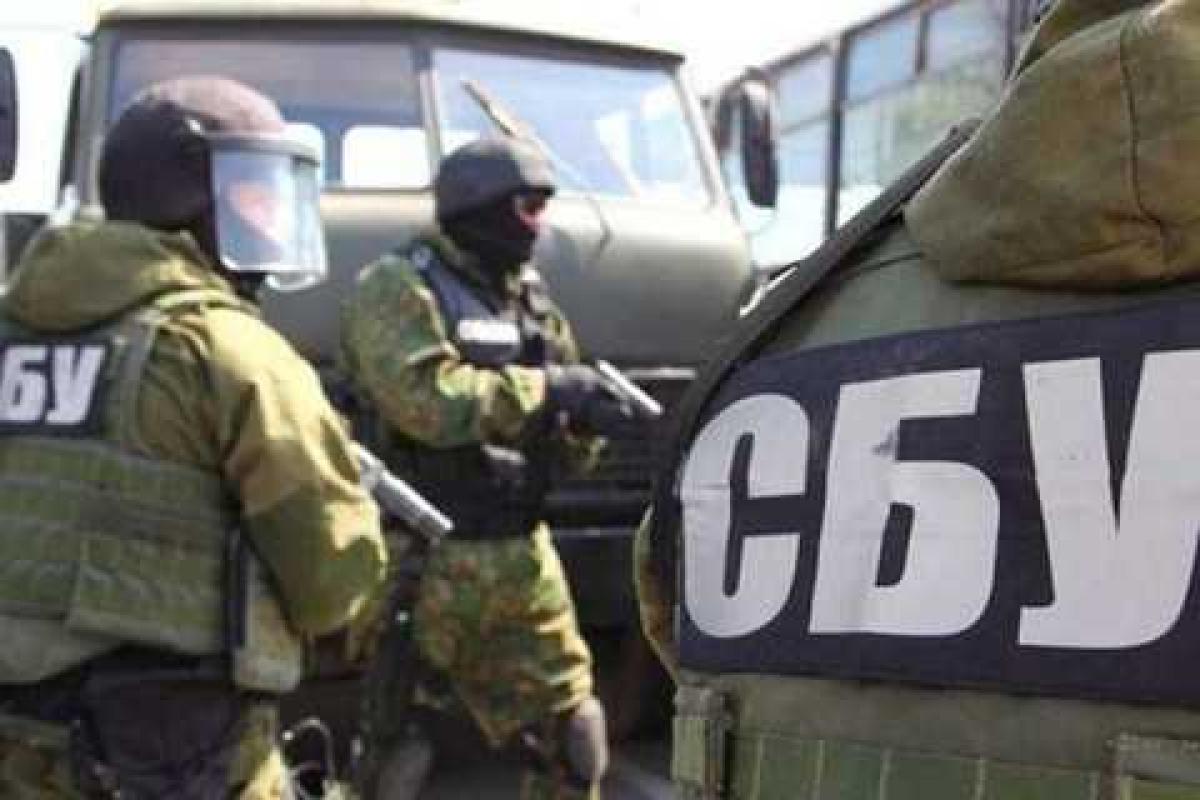 В сети опубликовано видео воскресной "зачистки" в Авдеевке В сети опубликовано видео воскресной "зачистки" в Авдеевке