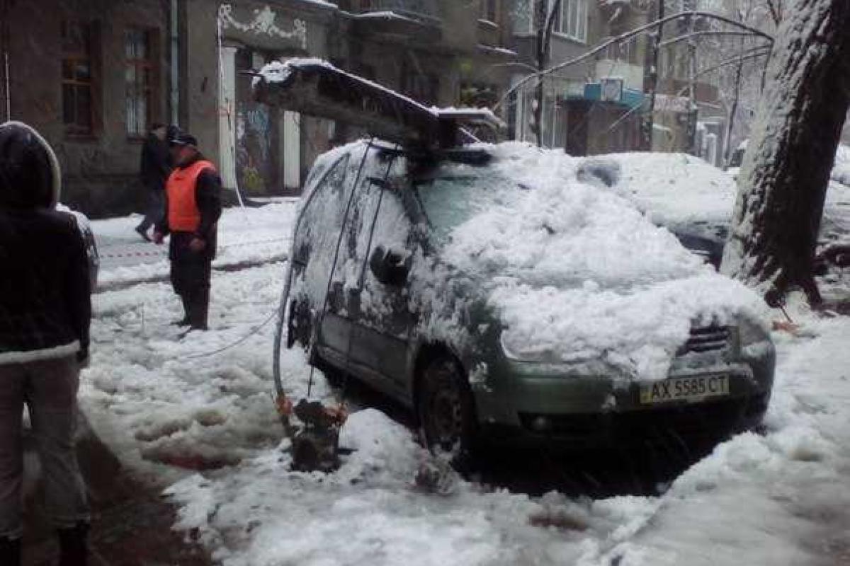 В Харьковской области из-за непогоды остановлены электрички В Харьковской области из-за непогоды остановлены электрички