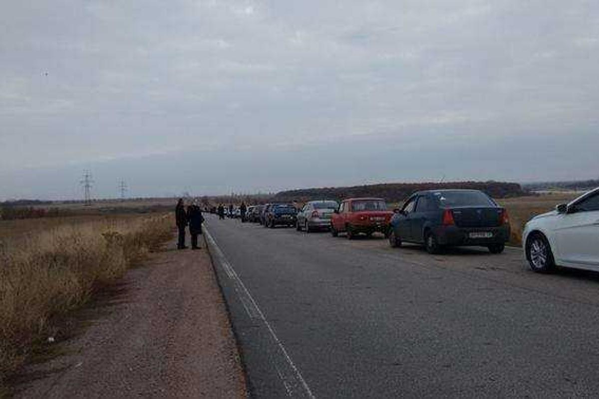 В очереди на пропускном пункте «Зайцево» погиб горловчанин В очереди на пропускном пункте «Зайцево» погиб горловчанин