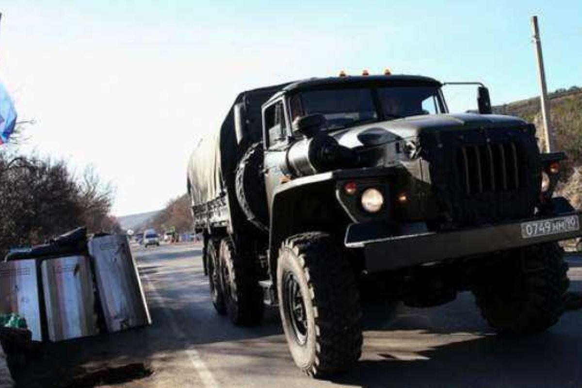 В Горловке спецслужбы «ДНР» ищут украинских «наводчиков и диверсантов» В Горловке спецслужбы «ДНР» ищут украинских «наводчиков и диверсантов»