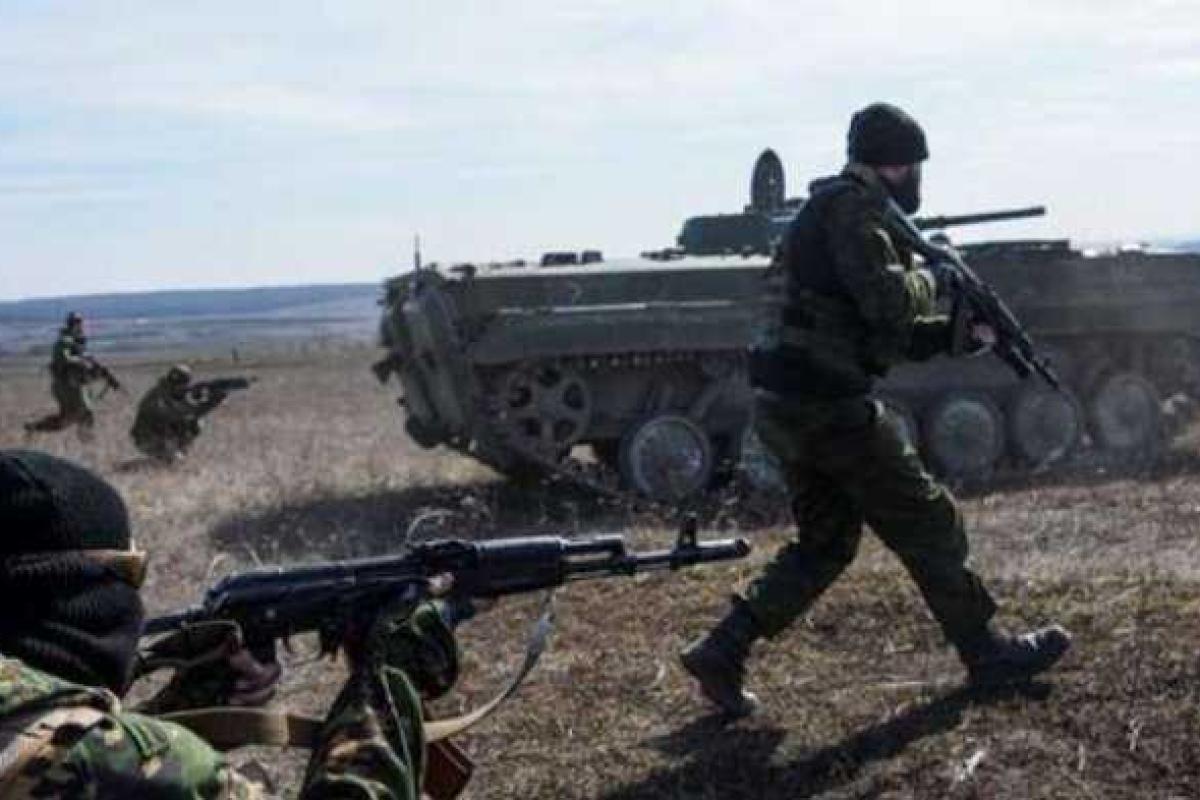 «Власти ЛНР» пугают жителей наступлением «Правого сектора» «Власти ЛНР» пугают жителей наступлением «Правого сектора»