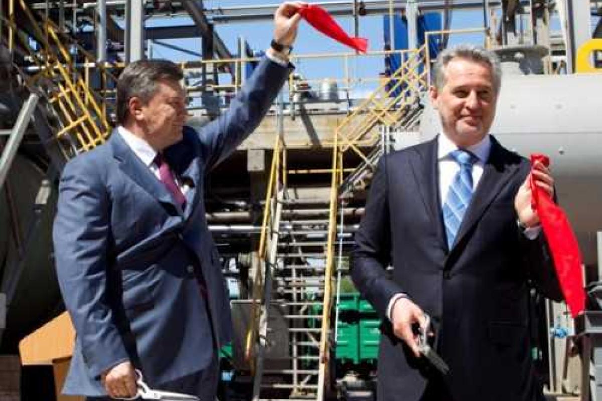 Демчишин восстановил энергоснабжение заводам Фирташа в Крыму