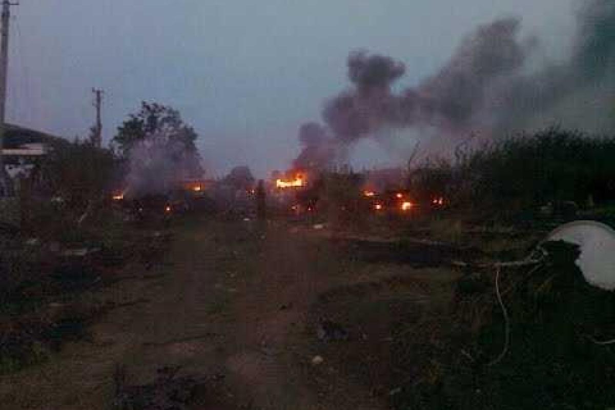 В Горловке снова стреляют, а в районе Зайцево видны вспышки В Горловке снова стреляют, а в районе Зайцево видны вспышки