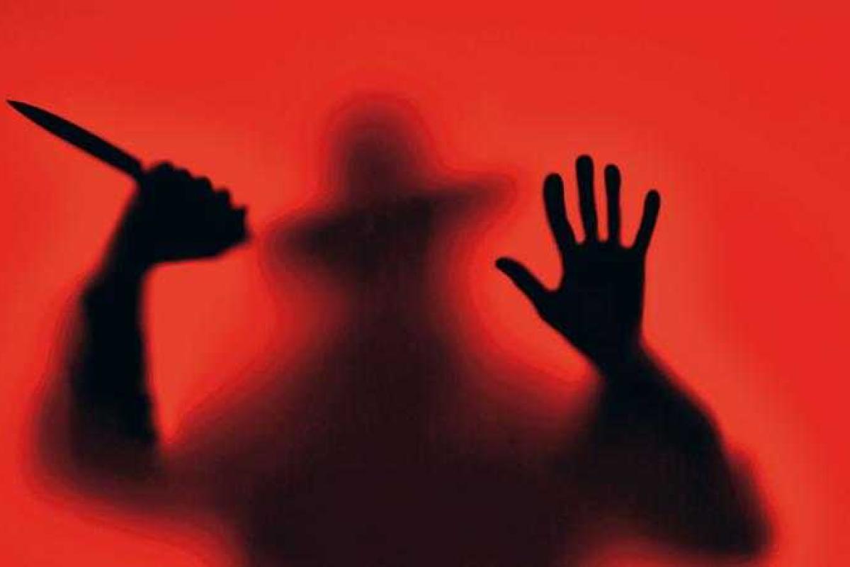 В Горловке паника: в соцсетях ходят слухи о маньяке, который насилует молодых людей В Горловке паника: в соцсетях ходят слухи о маньяке, который насилует молодых людей