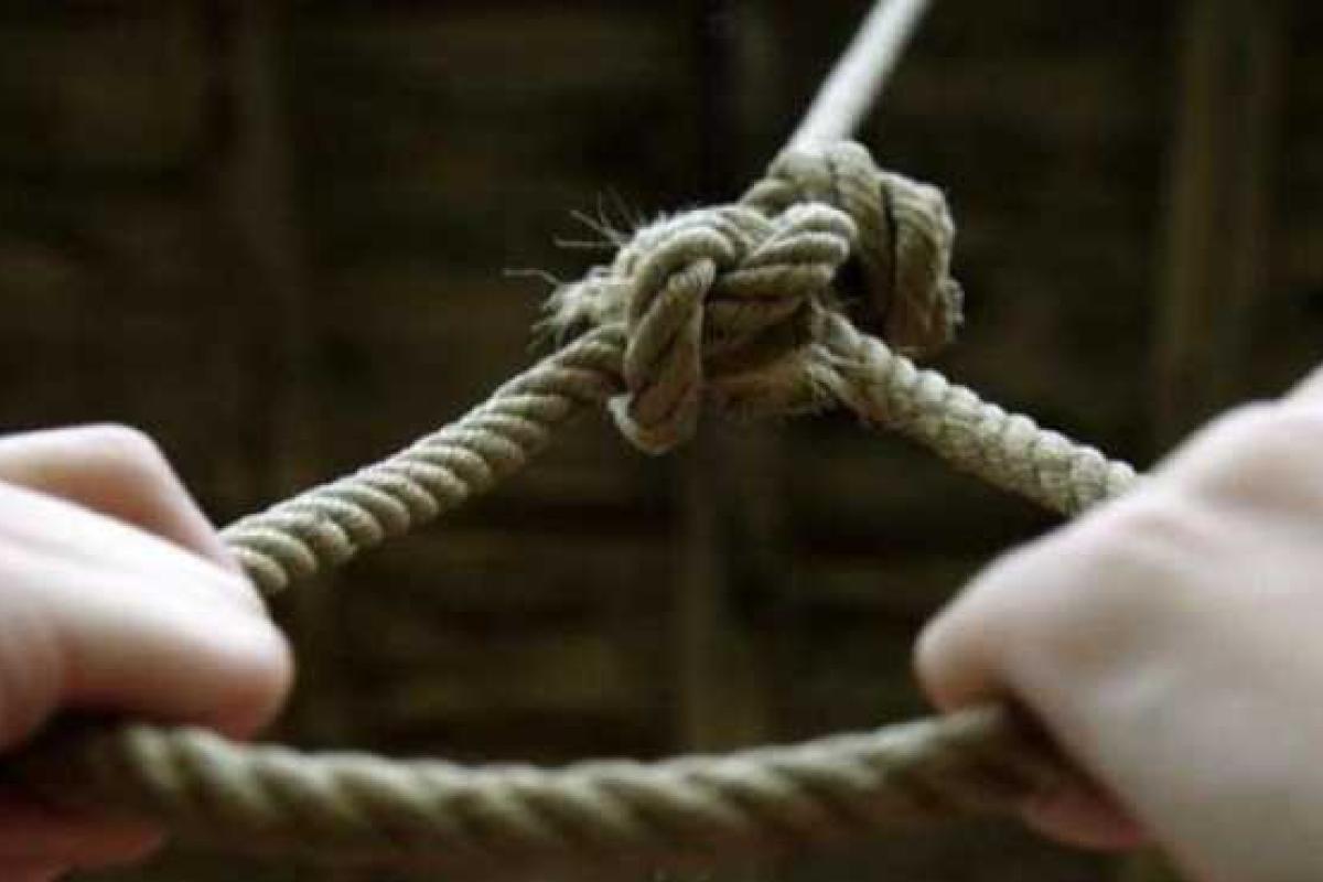 На Луганщине повесился мужчина На Луганщине повесился мужчина