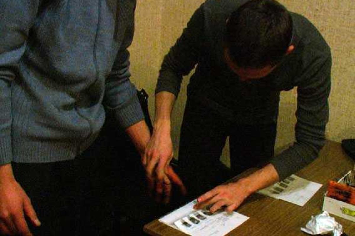 Вблизи Славянска на блокпосту задержали спонсора сепаратистов Вблизи Славянска на блокпосту задержали спонсора сепаратистов