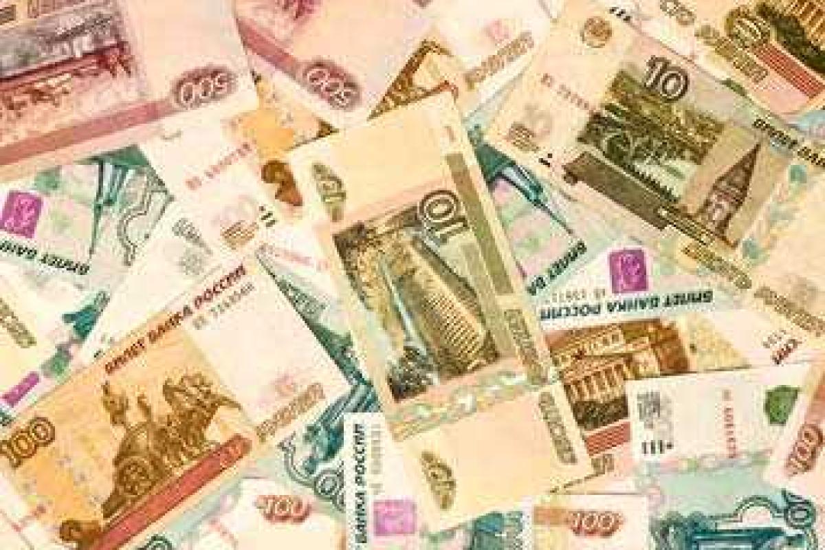 Жители "ДНР" учатся отличать настоящие рубли от фальшивых Жители "ДНР" учатся отличать настоящие рубли от фальшивых