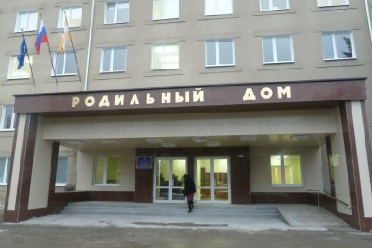 В российском роддоме женщина умерла, пока врачи отмечали день рождения