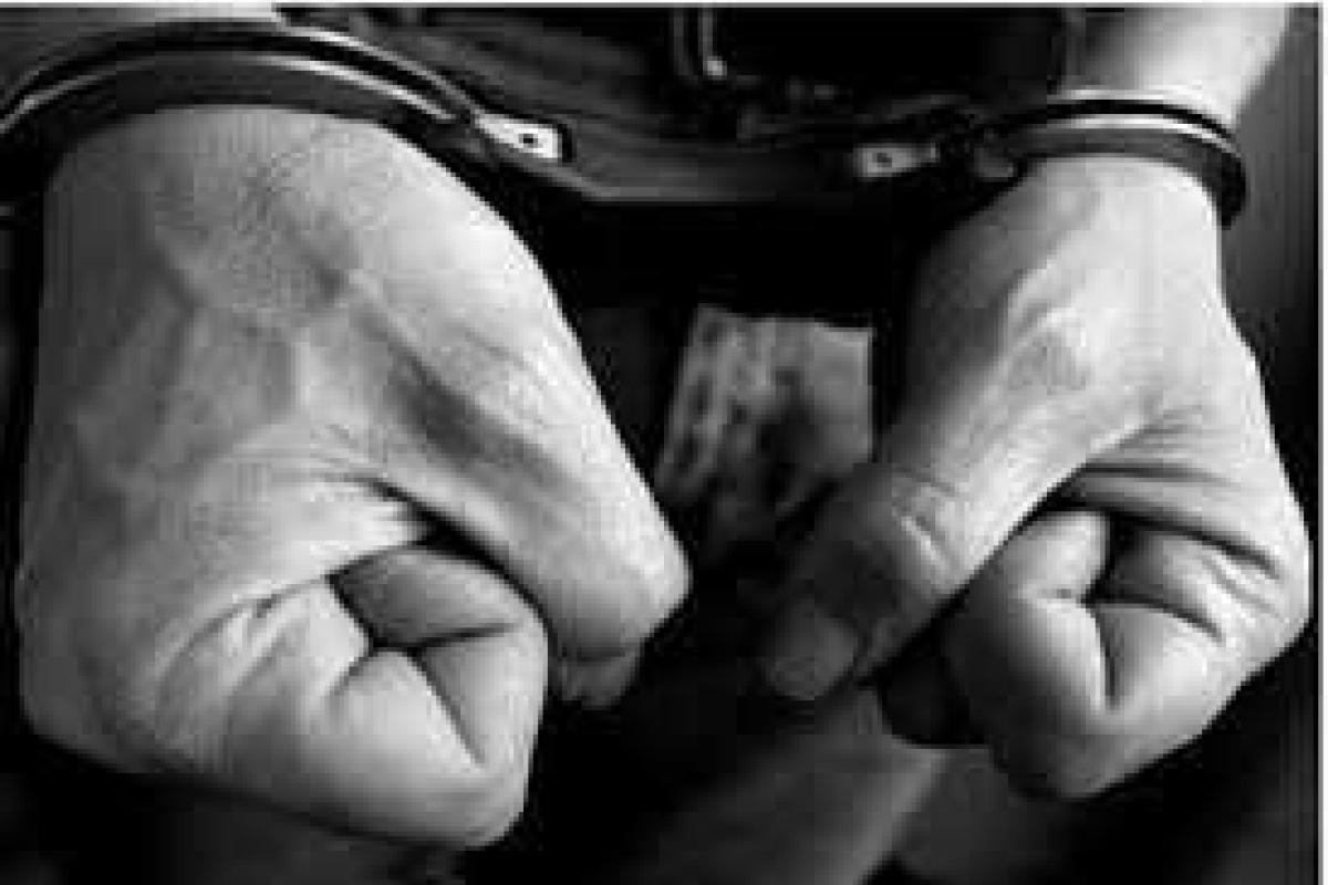 На Донетчине мужчина из-за ревности жестоко избил соперника На Донетчине мужчина из-за ревности жестоко избил соперника