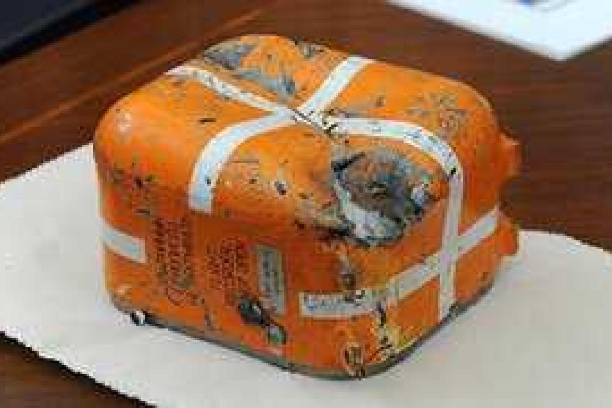 Черный ящик Су-24 вскрыли перед журналистами