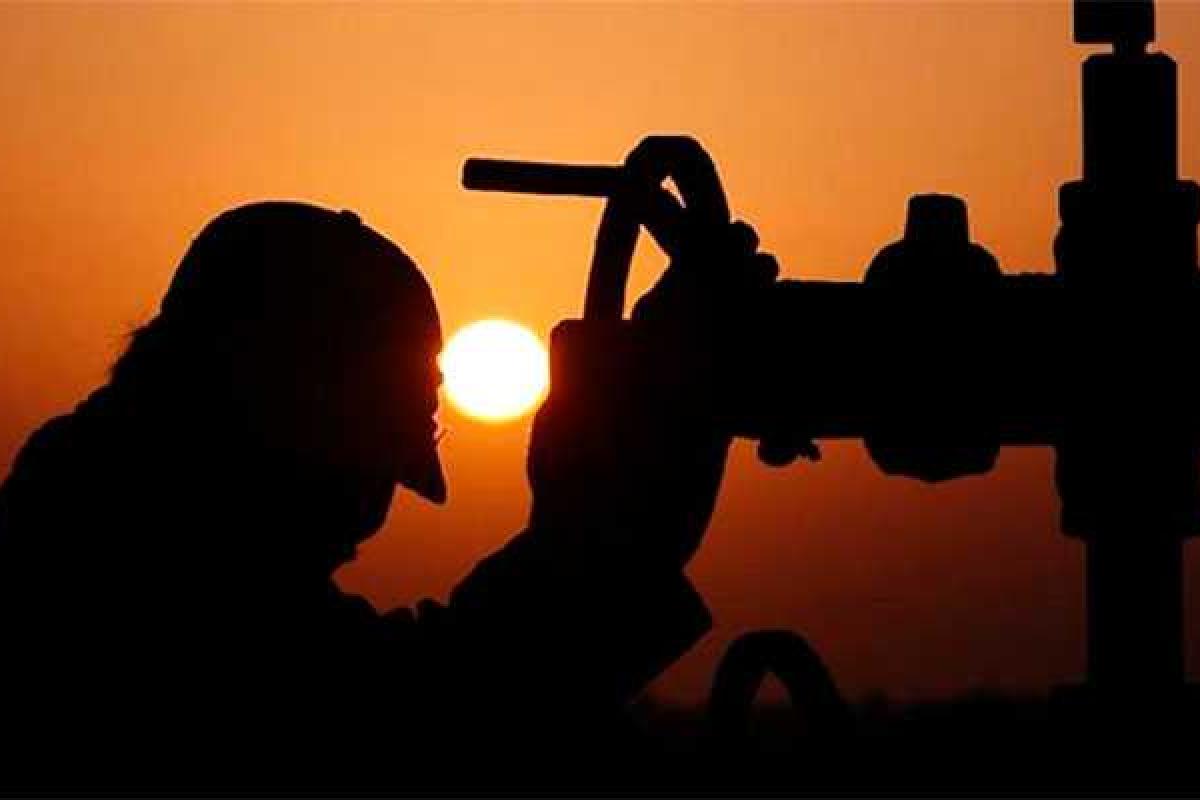 Нефть снова пошла вниз, повышения не будет