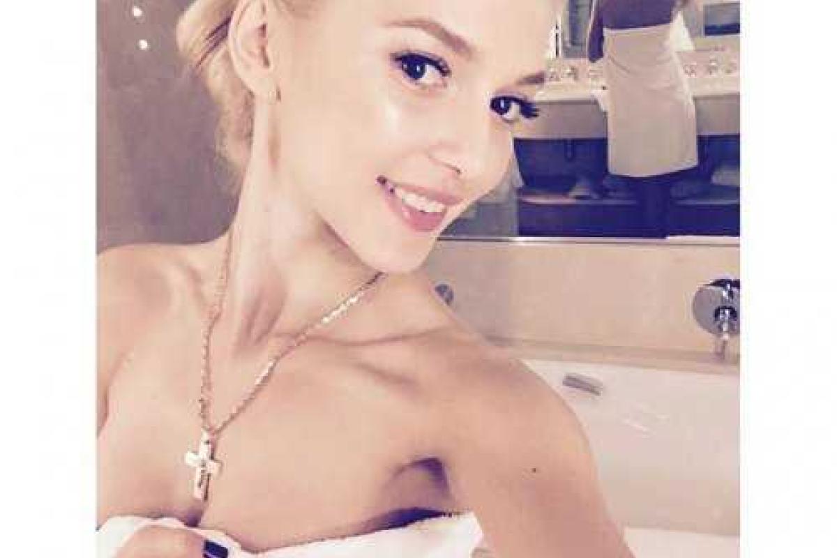 Солистка "ВИА Гры" Эрика Герцег легла под нож ради парня 