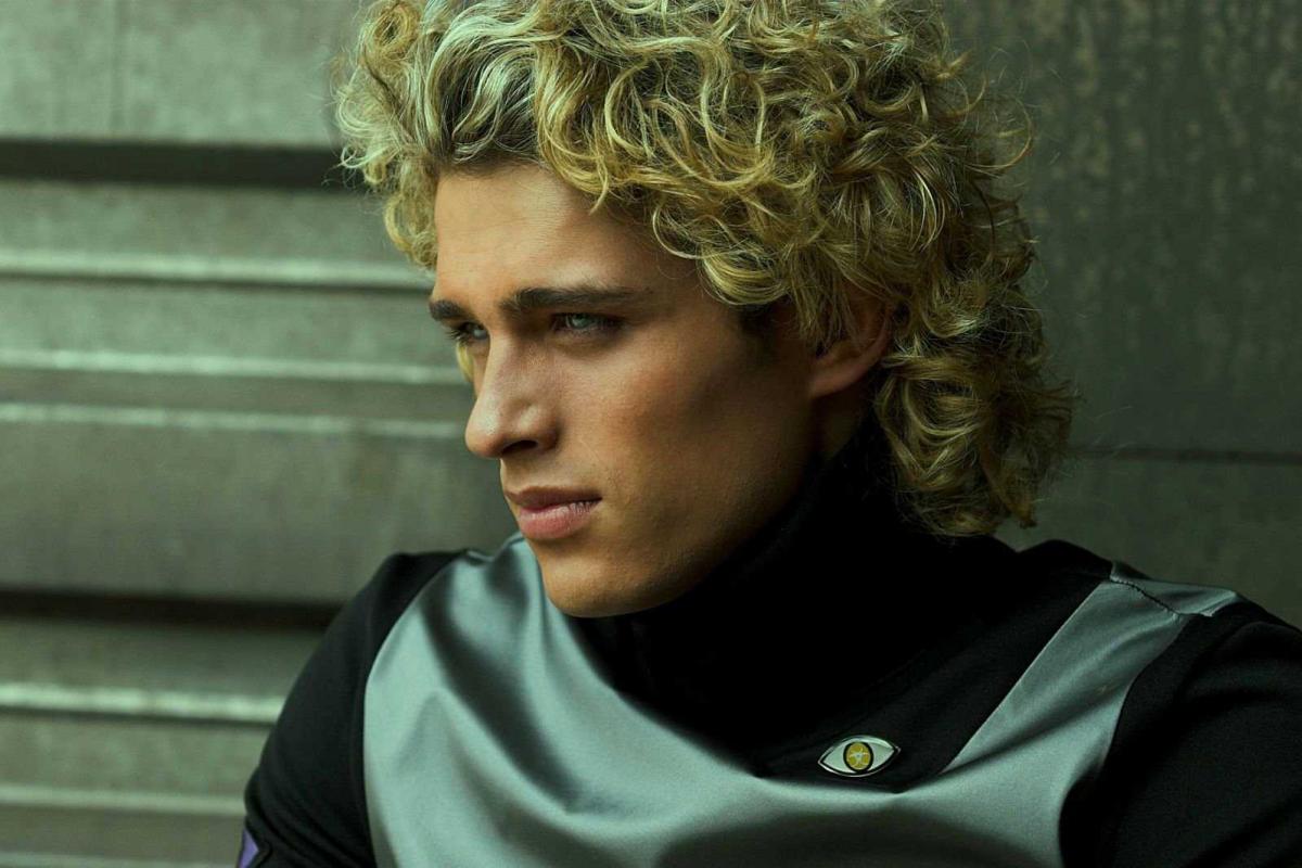 Актер из «Обитаемого острова» остался без работы и сидит на шее у родителей