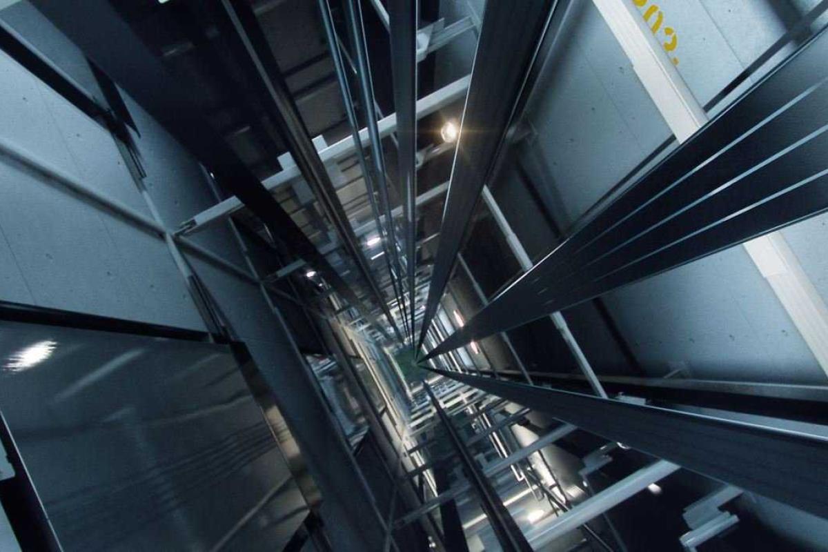 В Москве упал еще один лифт: пострадала женщина