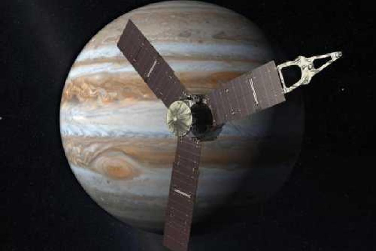 Космический полет зонда Juno стал рекордно далеким 