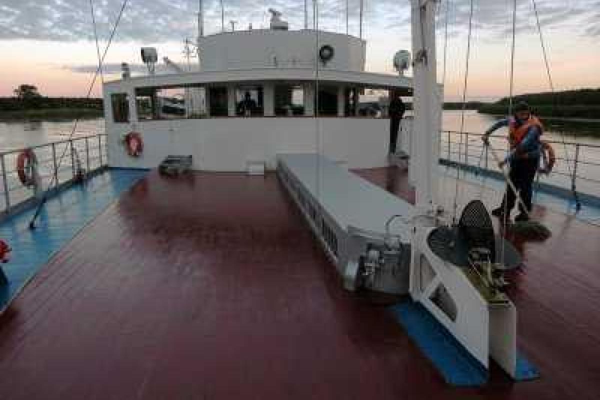 Под Астраханью на Волго-Каспийском канале загорелся иранский теплоход 