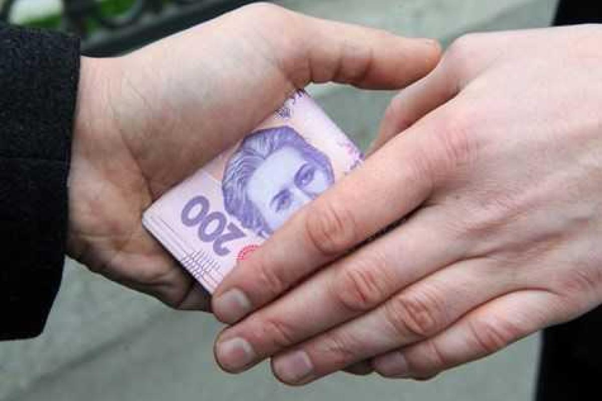 В ресторане Киева чиновника поймали на взятке В ресторане Киева чиновника поймали на взятке