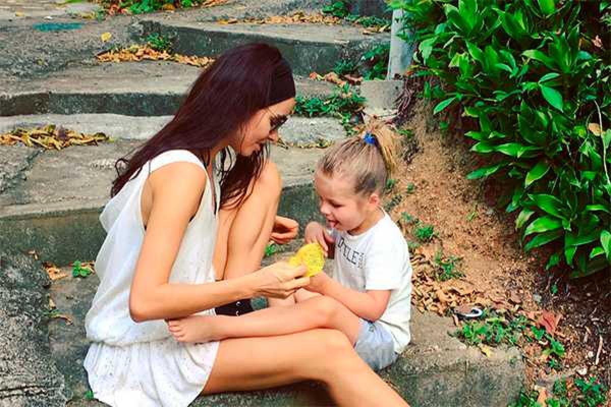 Ирену Понарошку раскритиковали за прическу сына