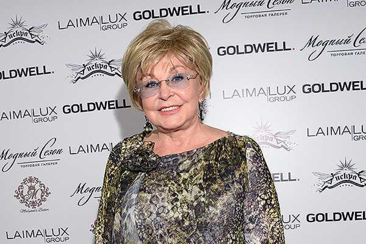 73-летняя Ангелина Вовк сделала пластику