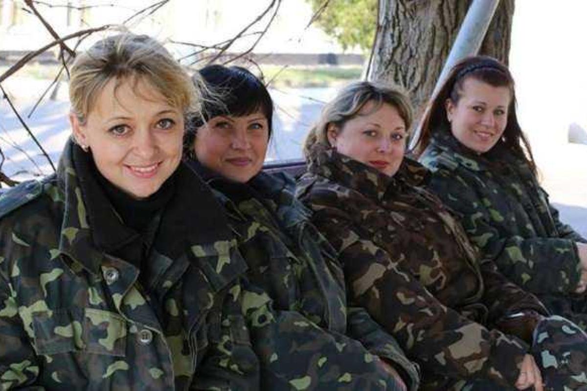 В Украине запретили брать на службу в ВС женщин В Украине запретили брать на службу в ВС женщин