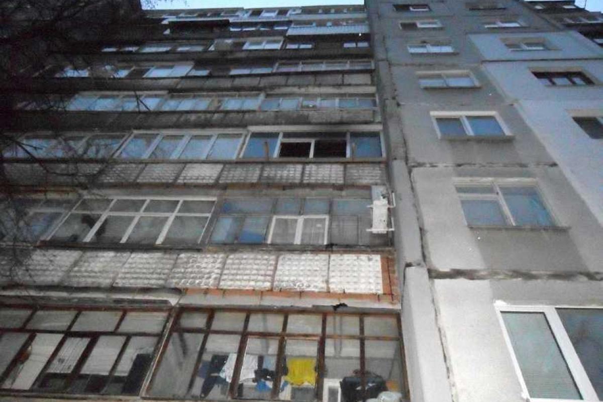 В Полтаве из-за пожара в многоэтажке эвакуировали 12 человек В Полтаве из-за пожара в многоэтажке эвакуировали 12 человек