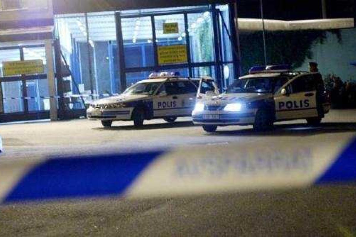 В Стокгольме мужчина взял заложников