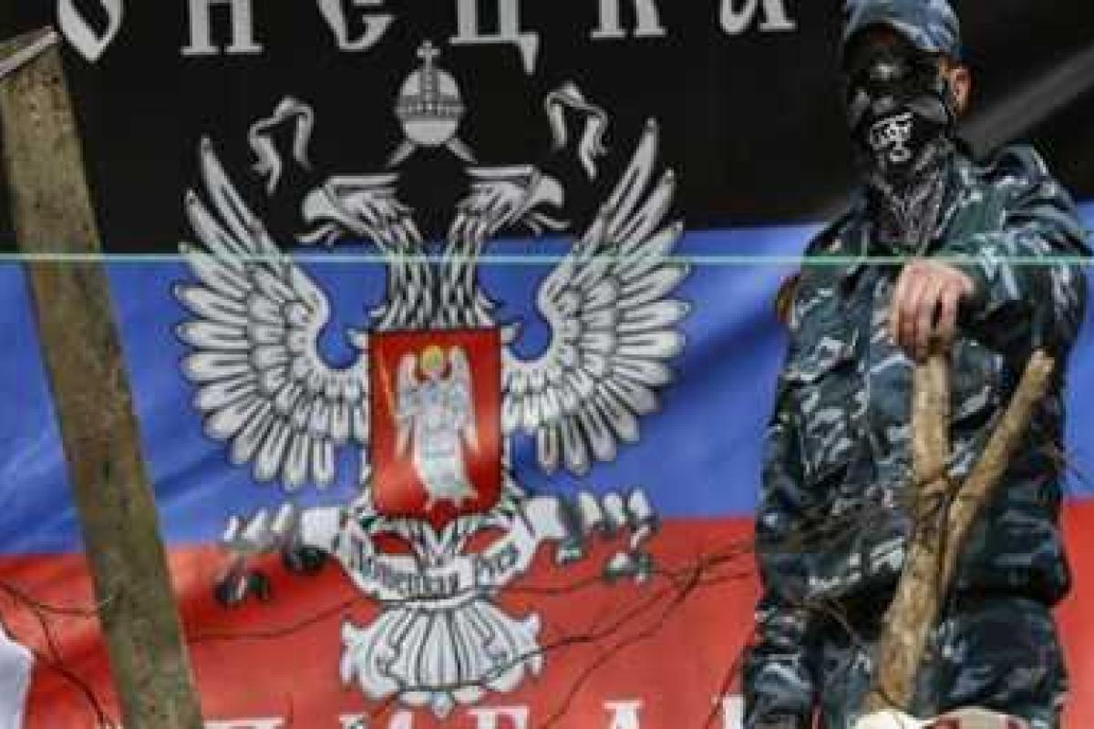 На блокпосту "ДНР" под Горловкой открылась "таможня" На блокпосту "ДНР" под Горловкой открылась "таможня"