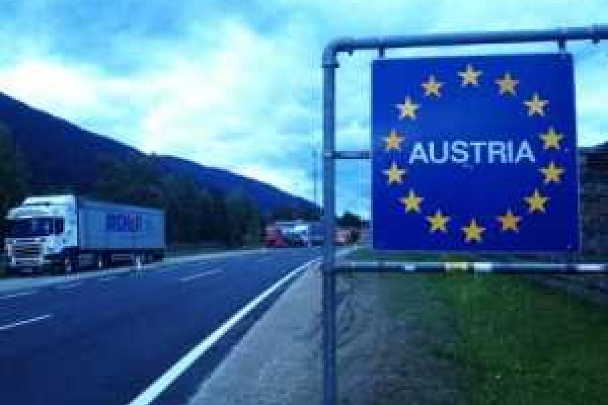 В МИД Украины рассказали о новых правилах путешествия украинцев из-за приостановки Австрией Шенгена