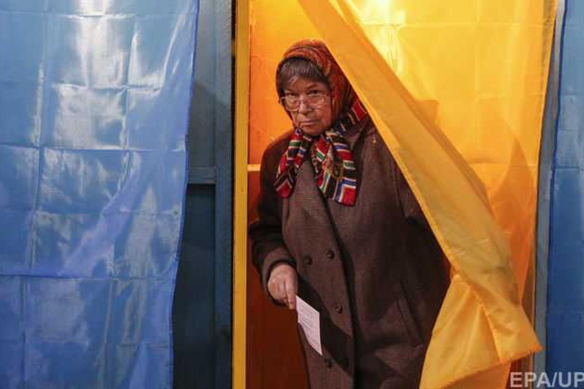 Реформа децентрализации: в Украине впервые начали выбирать старост Реформа децентрализации: в Украине впервые начали выбирать старост