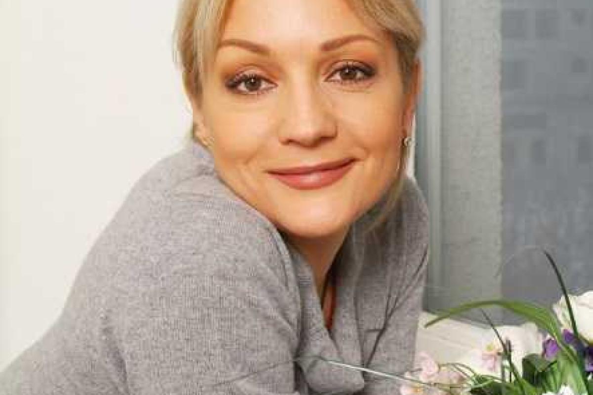 Российская певица лишилась речи после неудачной инъекции ботокса Российская певица лишилась речи после неудачной инъекции ботокса