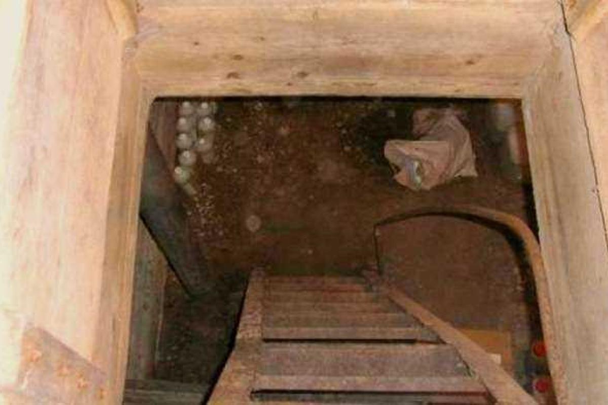 Россиянин 11 лет прятал в подвале тело убитой дочери