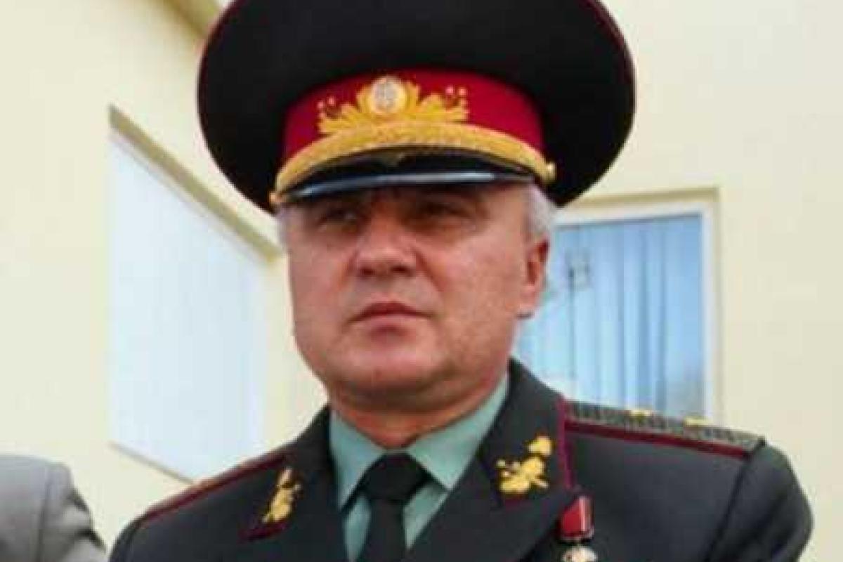 Генерала Литвина, который «сдал» Иловайск, Порошенко назначит на командный пост в армии Генерала Литвина, который «сдал» Иловайск, Порошенко назначит на командный пост в армии
