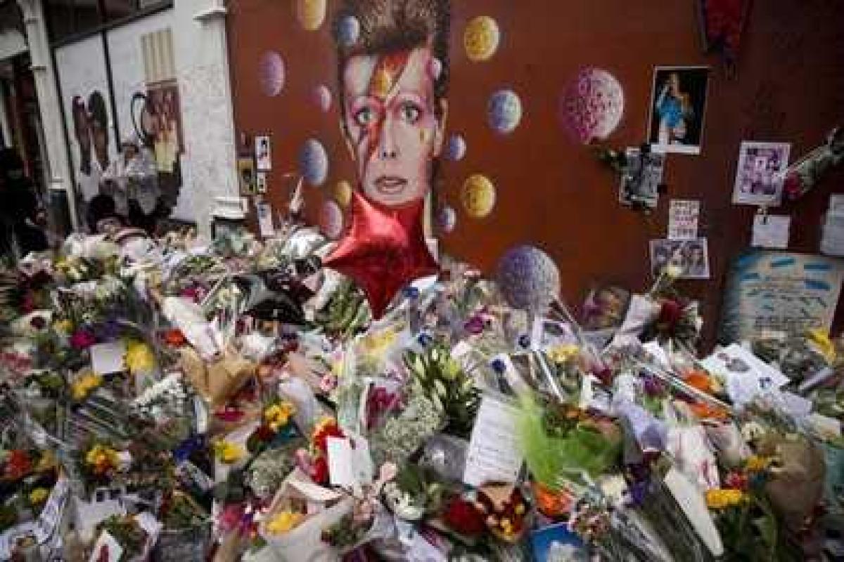 Место захоронения Дэвида Боуи под грифом "секретно"