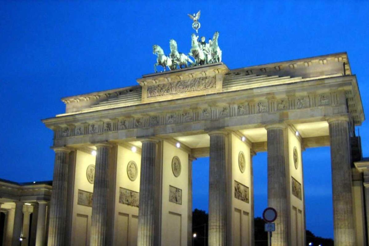 Сестра изнасилованной в Берлине русской девочки рассказала чудовищные подробности