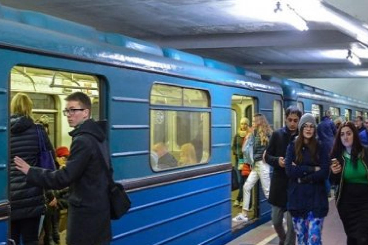 В московском метро у пассажиров случился массовый приступ удушья