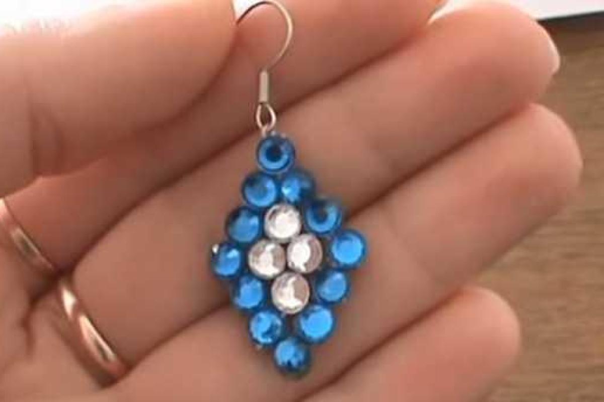 Серьги из страз своими руками Серьги из страз своими руками