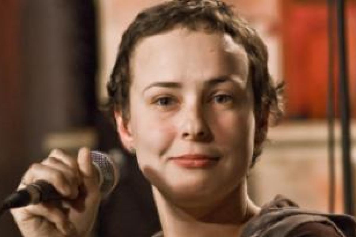 Чичерина спела перед российскими военными в Сирии